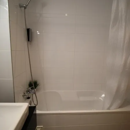 T1 Da Rocha/ Paraíso Sol Da Rocha 3 Apartamento *